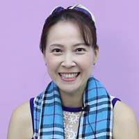 Catherine Mui-Hua. 