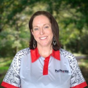 Photo of Associate Professor Tessa Knox