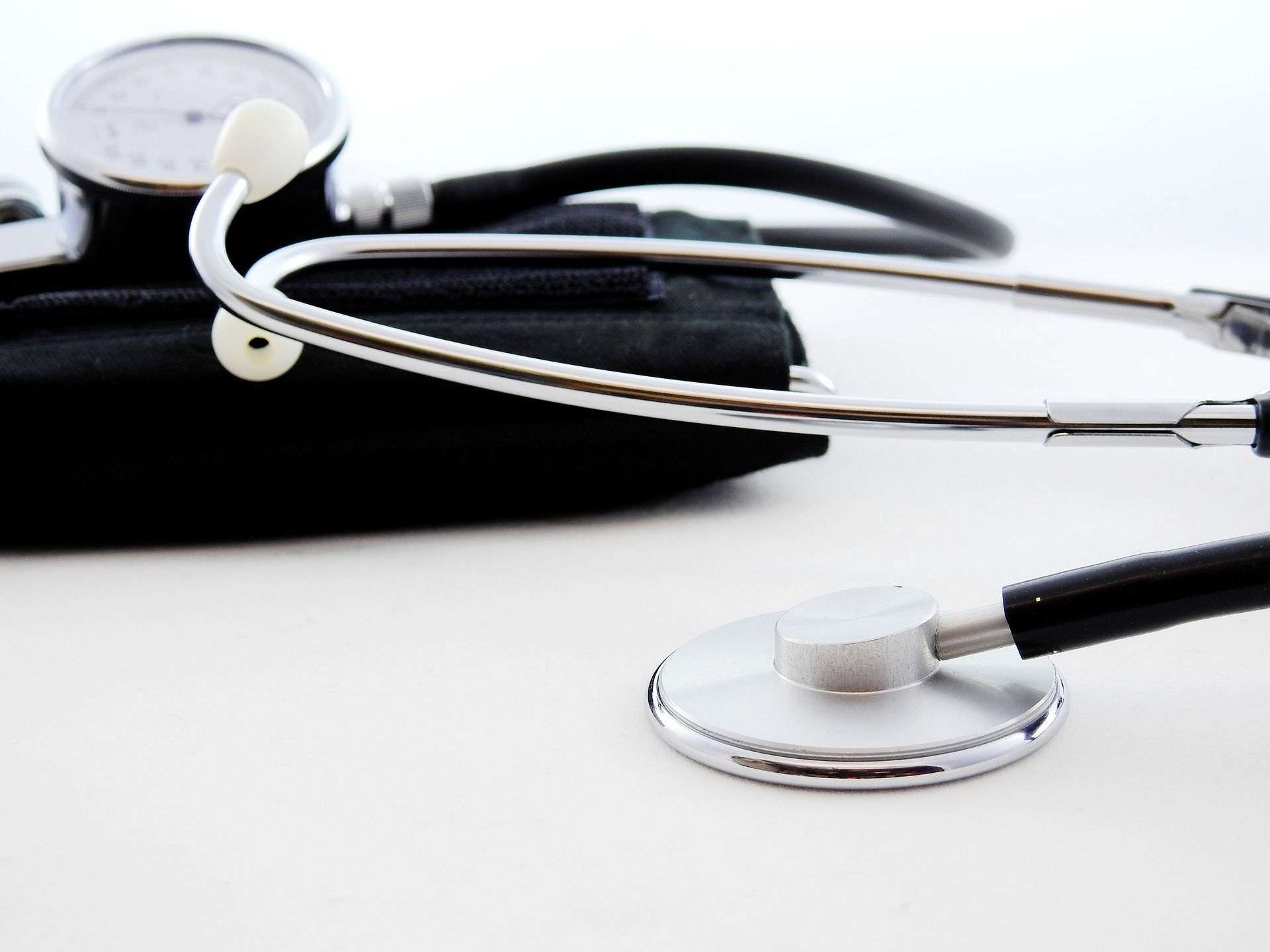 image of stethoscope and blood pressure monitor