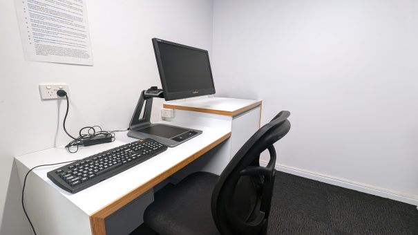 018-016 2 Computer