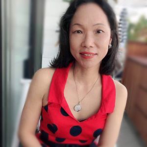 Photo of Associate Professor Wendy Li