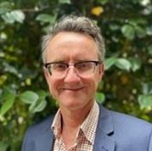 Photo of Dr Robert Clarke