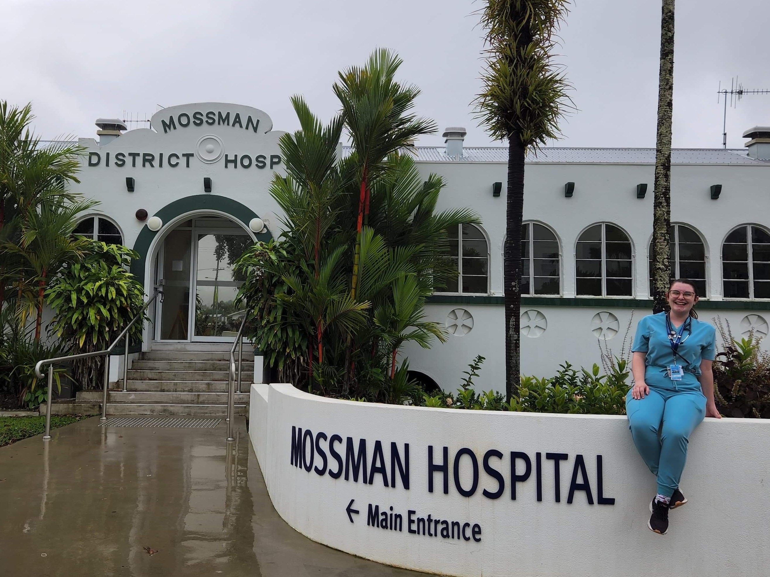 Jessica Storrar outside Mossman Hospital