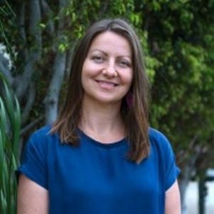 Photo of Dr Amanda Murphy