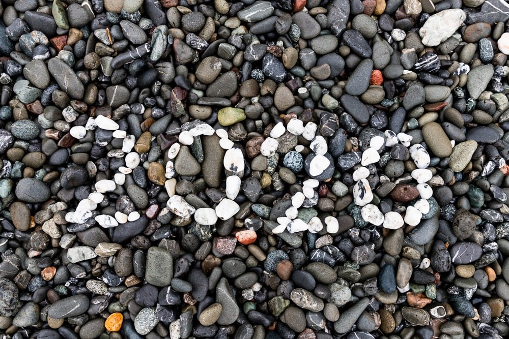 white pebbles aligned into 2020 shape