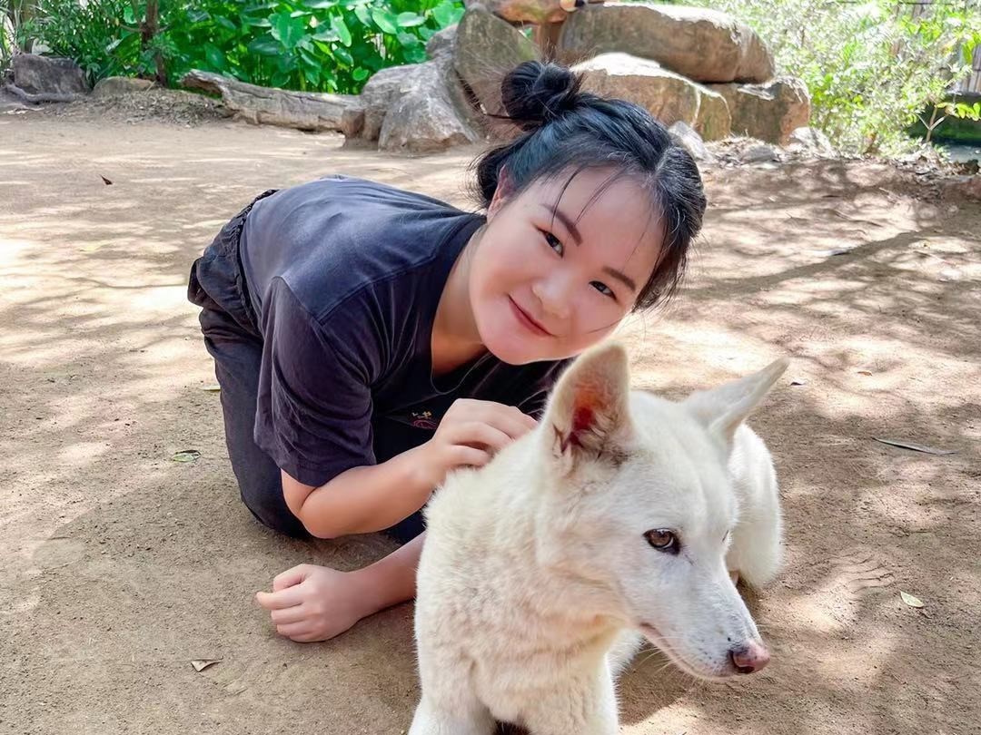 JCU student Jialing Xie meeting some furry friends in the Australian Outback.