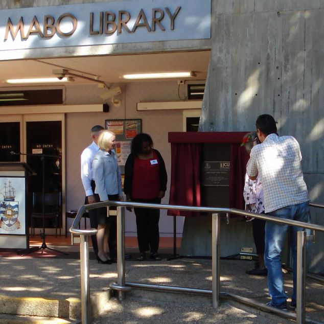 Unveiling the plaque naming the Eddie Koiki Mabo Library