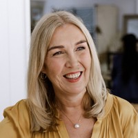 Jayne Arlett. 