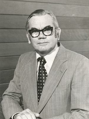 Former Vice-Chancellor Professor Ken Back 