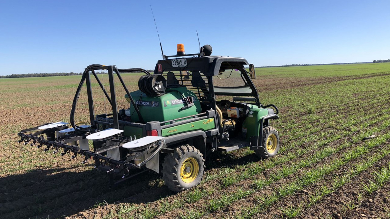 JCU Auto-weed machine