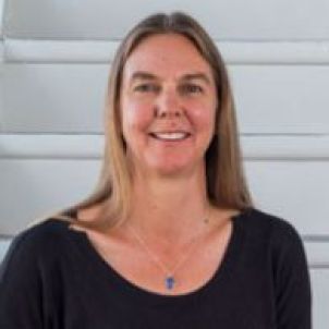 Photo of Dr Nicole Crawford