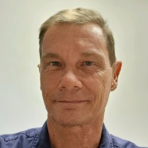 Photo of Dr Jens Knauer