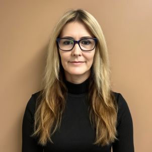 Photo of Sandra Hughes
