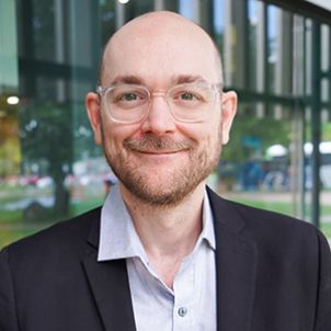 Photo of Dr Bryan Smith