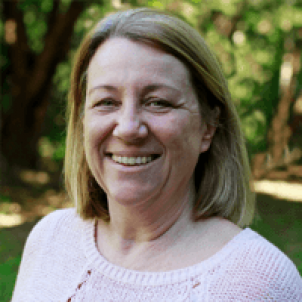 Photo of Dr Leanne Cameron
