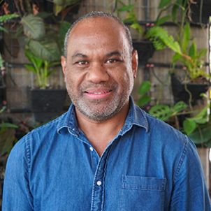 Photo of Dr Wili Suluma