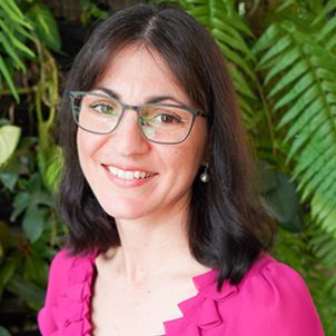 Photo of Associate Professor Louisa Tomas Engel