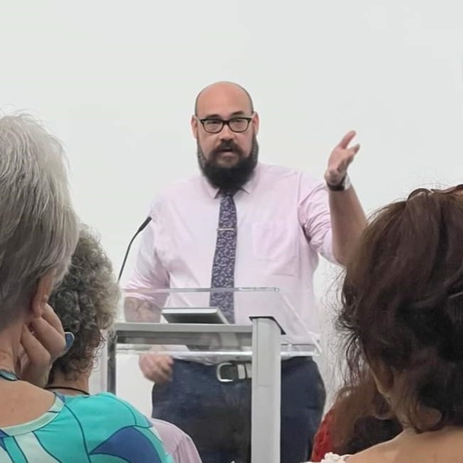 Dr Wayne Bradshaw