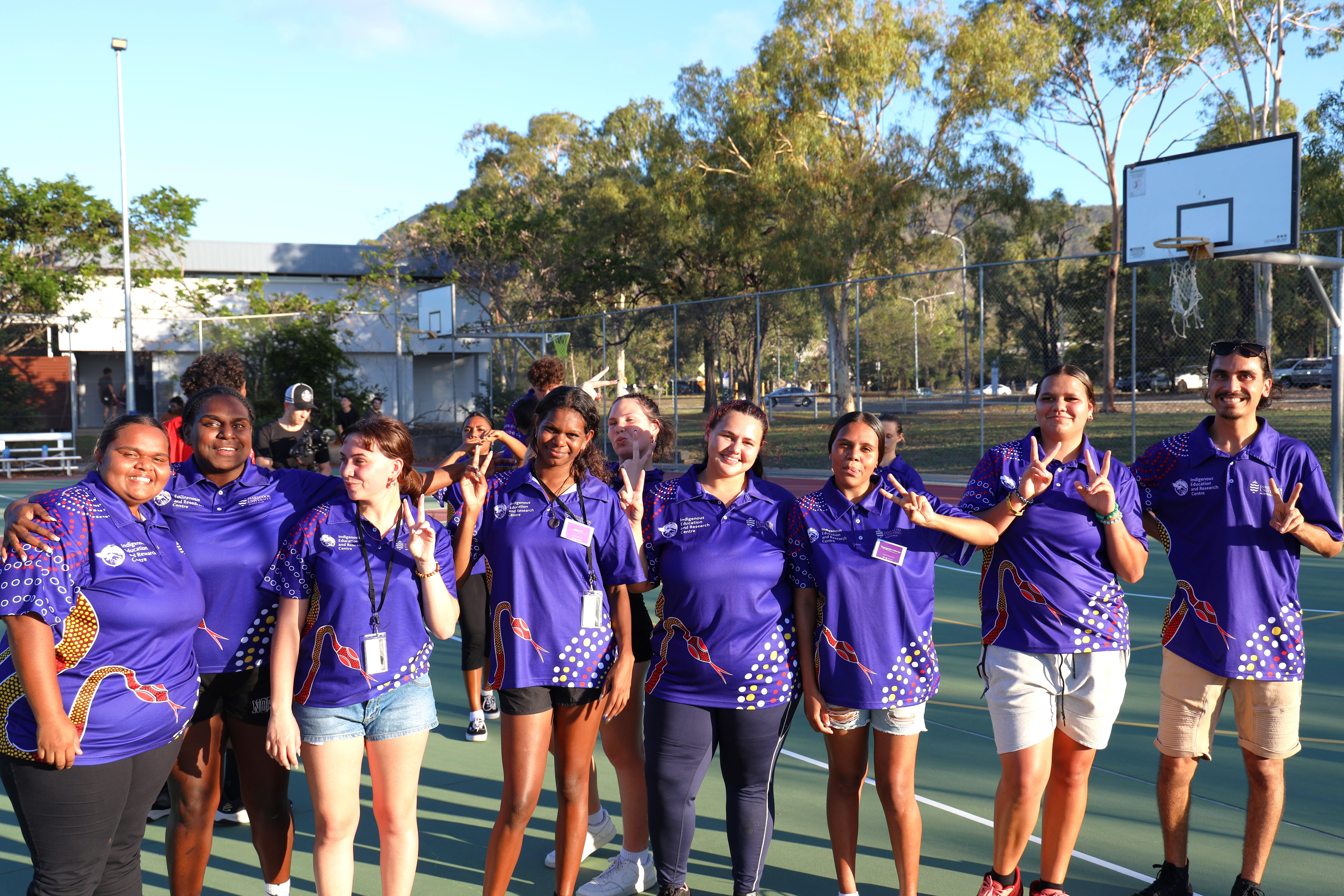team photo basektball court