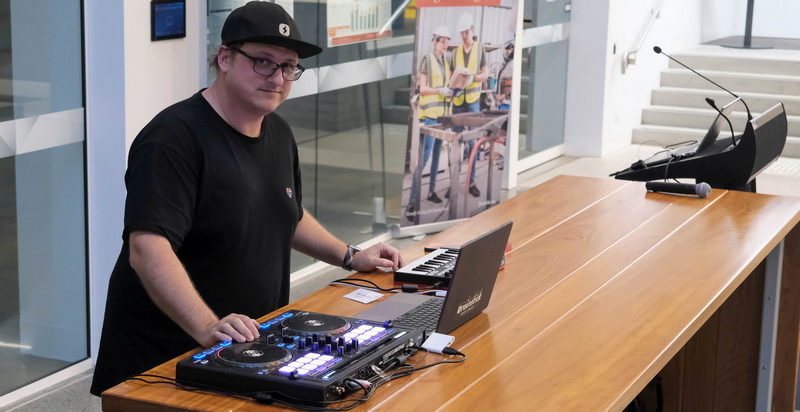 DJ Mic Black