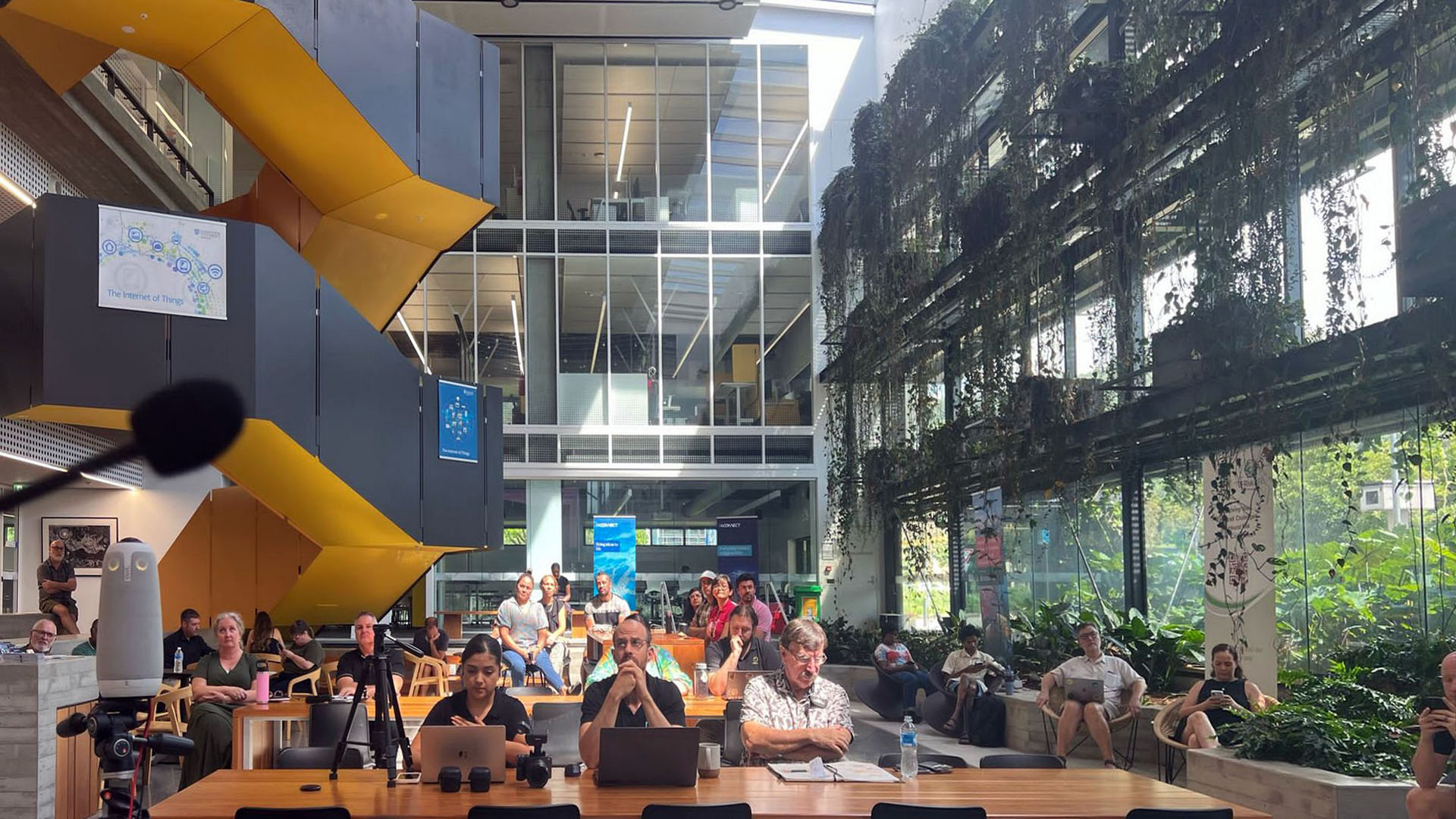 Connectivity Cafe at the Ideas Lab