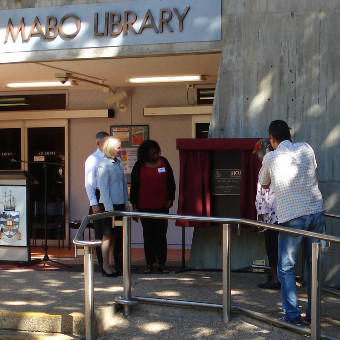 Naming the library Unveiling the plaque naming the Eddie Koiki Mabo Library