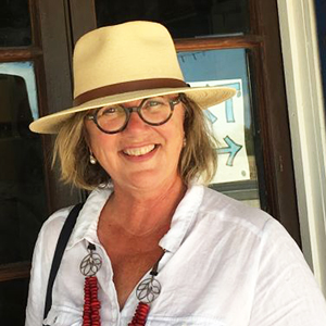 Portrait of Dr Isabelle Skinner