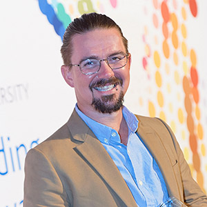 Portrait of Dr Bradley Garrett