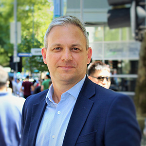 Professor Brett Sutton
