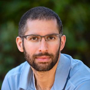 Photo of Dr Joshua Daskin
