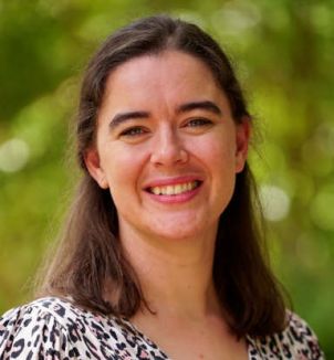 Photo of Dr Zoe Pettifer