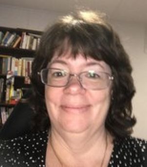 Photo of Dr Dianna Hardy