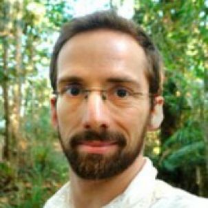 Photo of Dr Lars Nauheimer