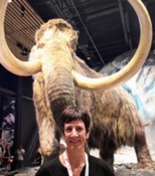 Photo of Dr Lyanne Brouwer