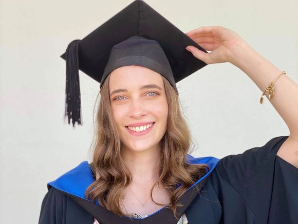 Leah Zandonadi on her graduation day.