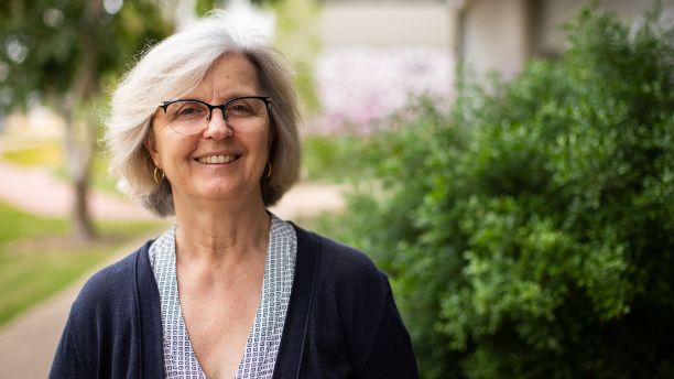 Dr Anna Kokavec