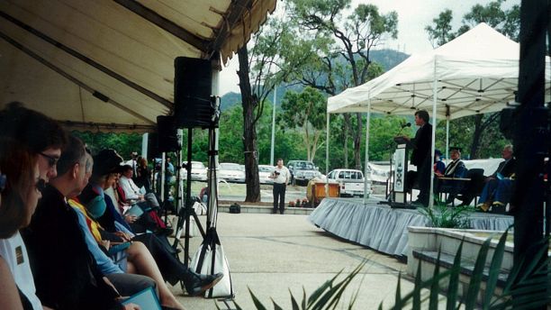 Michael Wooldridge opening the Medicine buildings