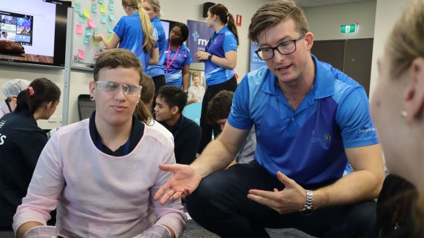 JCU Pharmacy Academic Shane MacDonald teaching students