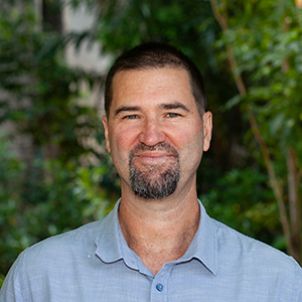 Photo of Associate Professor Leo Nankervis