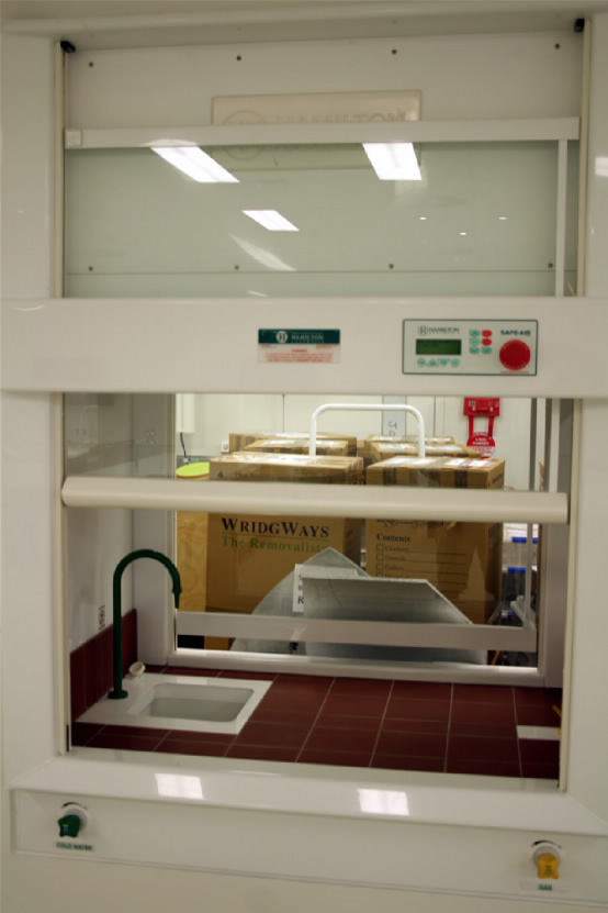 134-132 fume cupboard