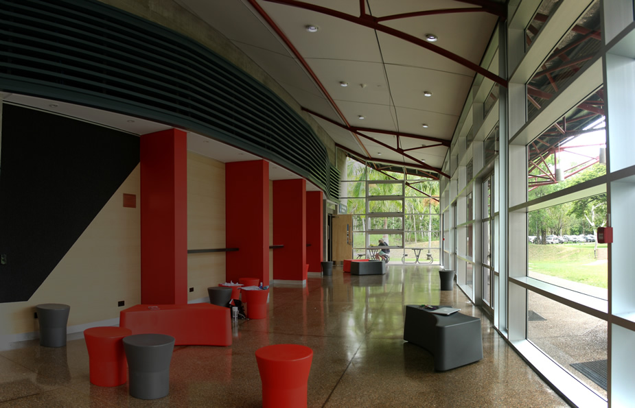 26-001 foyer